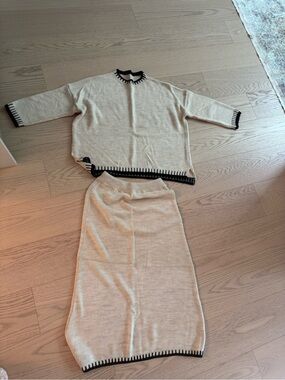 Beige Two-Piece Knit Sweater Set with Black Trim